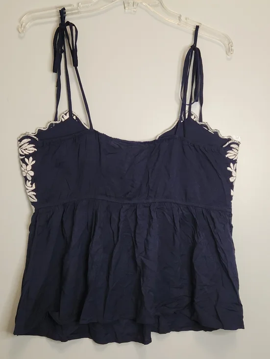 Savanna Jane Navy Floral Embroidered Tie-Strap Tank Top Size Medium NWT - Picture 7 of 11